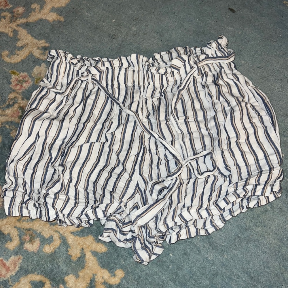Linen shorts